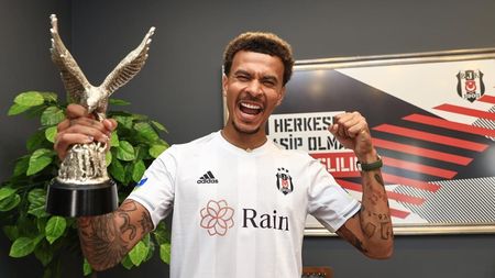 Noul zeu de la Istanbul! Suporterii fanatici ai lui Beșiktaș i-au făcut o primire pe măsură englezului Delle Ali, împrumutat pentru un sezon de la Everton