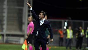 Ionuț Radu se teme pentru Mirel Rădoi. „Sper ca influența și anturajele de la echipa mare să nu-l schimbe!”