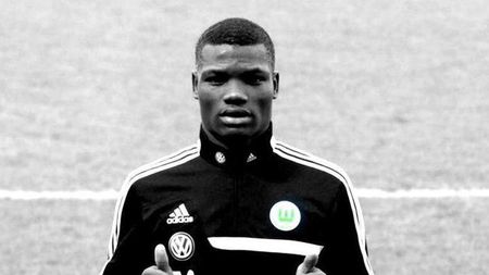 Tragedie în fotbalul european. Junior Malanda a murit într-un accident de mașină cu doar o zi înainte de reunirea lotului lui Wolfsburg