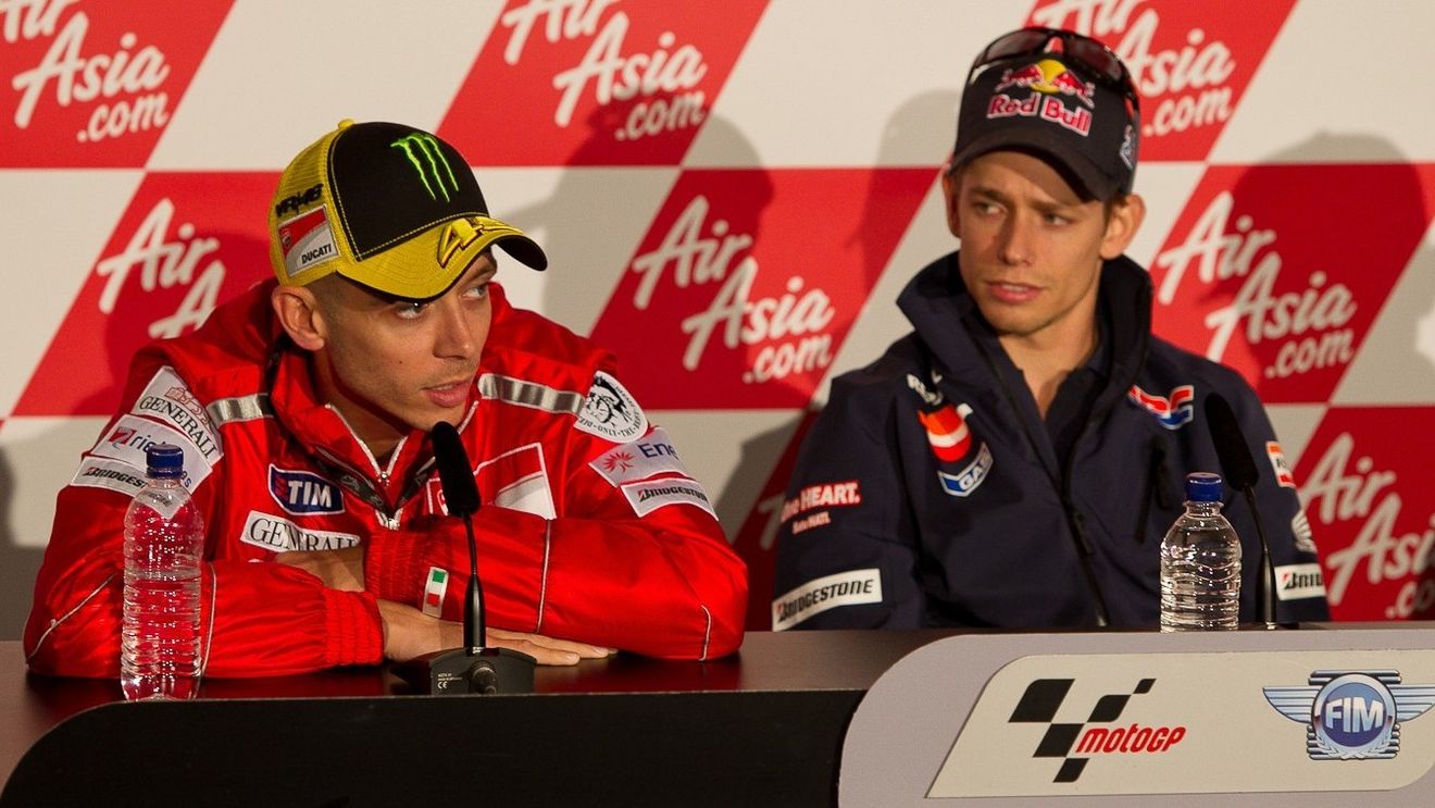 Casey Stoner îl face praf pe Rossi: "S-a plâns încontinuu și a fost bătut de colegii de la Ducati". Vezi răspunsul IRONIC la "Doctorului"