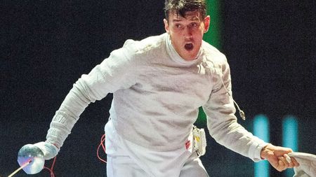 Ne-a dus în finală într-un picior