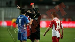 "Profu' de mate": "Am avut soarta boului vițel adult** să stea la poarta noului nițel mai mult"