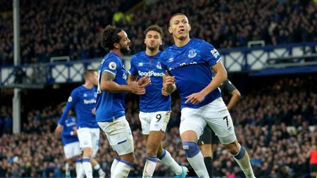 Barcelona este disperată să-i găsească un înlocuitor lui Suarez, dar oferta de 100 de milioane de euro pentru un star din Premier League a fost refuzată