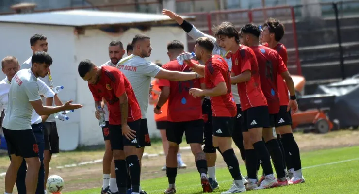 ACSM Reșița vrea a doua victorie la rând în Liga 2, dar partida de la Vâlcea îl pune în gardă pe Dorinel Munteanu: ”Au o echipă foarte bună, vor să câștige și ei”