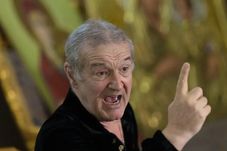 &#536;ase favori&#539;i din Superliga pentru Gigi Becali! Ce transferuri &#537;i pe ce posturi se anun&#539;&#259; &icirc;n iarna revolu&#539;iei la FCSB: &bdquo;Patronul lucreaz&#259; cu doar dou&#259; scenarii mari &#537;i late&rdquo;. EXCLUSIV