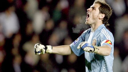 Manchester contraatacă!** Ofertă pentru Casillas?