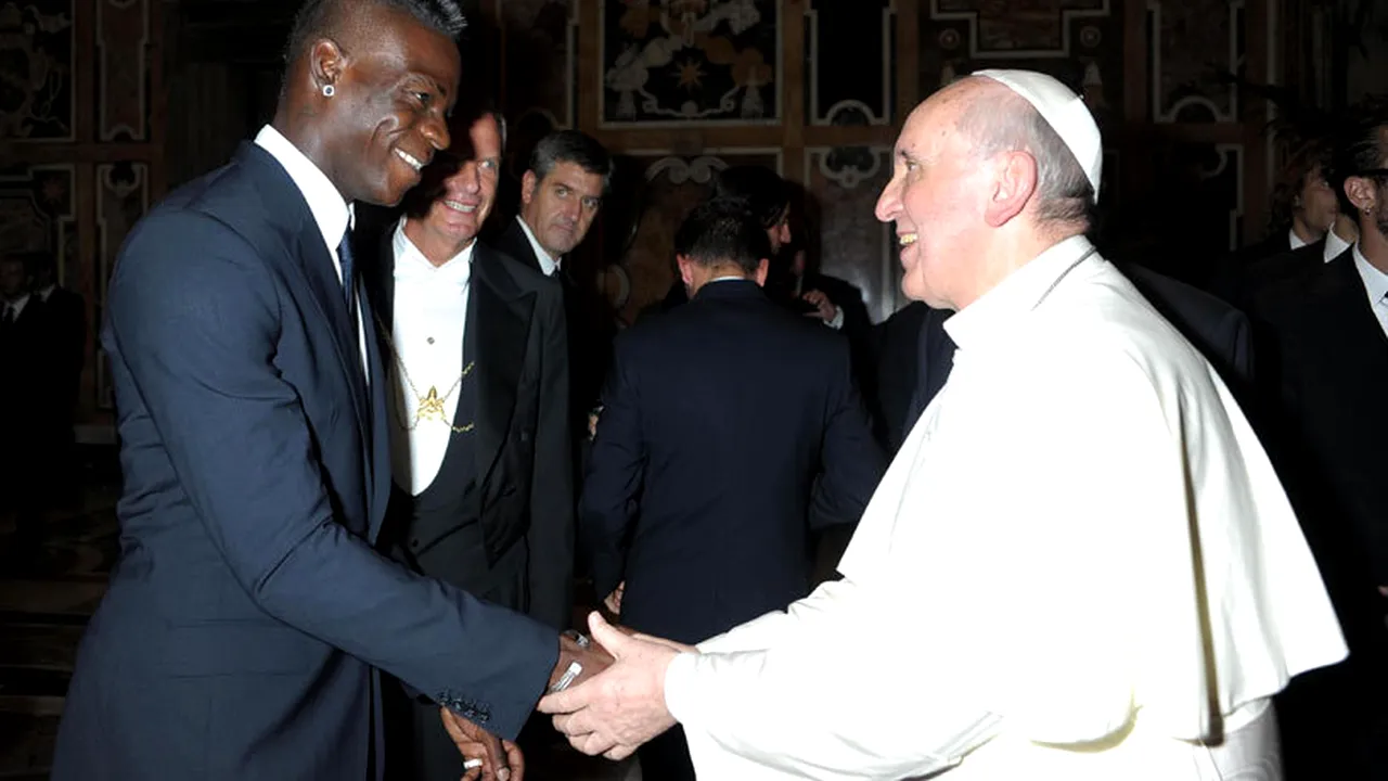 Papa Francisc, consiliere cu Balotelli! Ce promisiune i-a făcut atacantul lui Milan