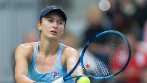 Irina Begu, afectată profund după ce a lovit copilul cu racheta, la Roland Garros: „Eu iubesc copiii! Am fost dezamăgită de mine”. Momentul a fost copleșitor pentru româncă: „Mi-am cerut scuze de foarte multe ori!”