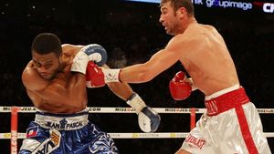 L-a învins pe Bute, dar spune că românul l-a inspirat. Jean Pascal: "A arătat că dacă tu crezi în tine, poți face orice"