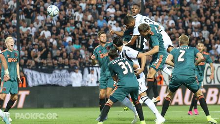 PAOK și Ajax, remiză spectaculoasă pe "Toumba", în Liga Campionilor. VIDEO | Varela a gafat incredibil la golul lui Huntelaar. Cum s-a descurcat Răzvan Marin