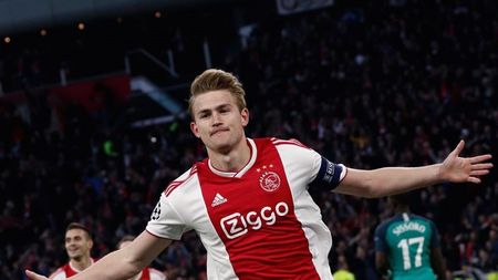 OFICIAL | Matthijs De Ligt a sosit la Torino. FOTO | Fundașul lui Ajax va semna cu Juventus. Suma de transfer