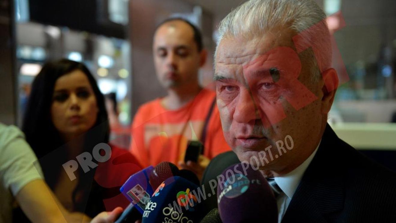 Iordănescu susține că FRF nu trebuie să numească un selecționer interimar: "Antrenorul de la meciul cu Irlanda să fie și antrenor la celelalte meciuri"