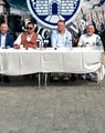 Prea mergeau bine lucrurile, trebuia schimbat ceva. Cetatea Suceava l-a înlăturat pe omul care a înființat clubul și a angajat ”ținta ironiilor” fanilor. Ciprian Anton chiar știe cum e perceput: ”Nu mă voi ocupa de administrarea fondurilor”
