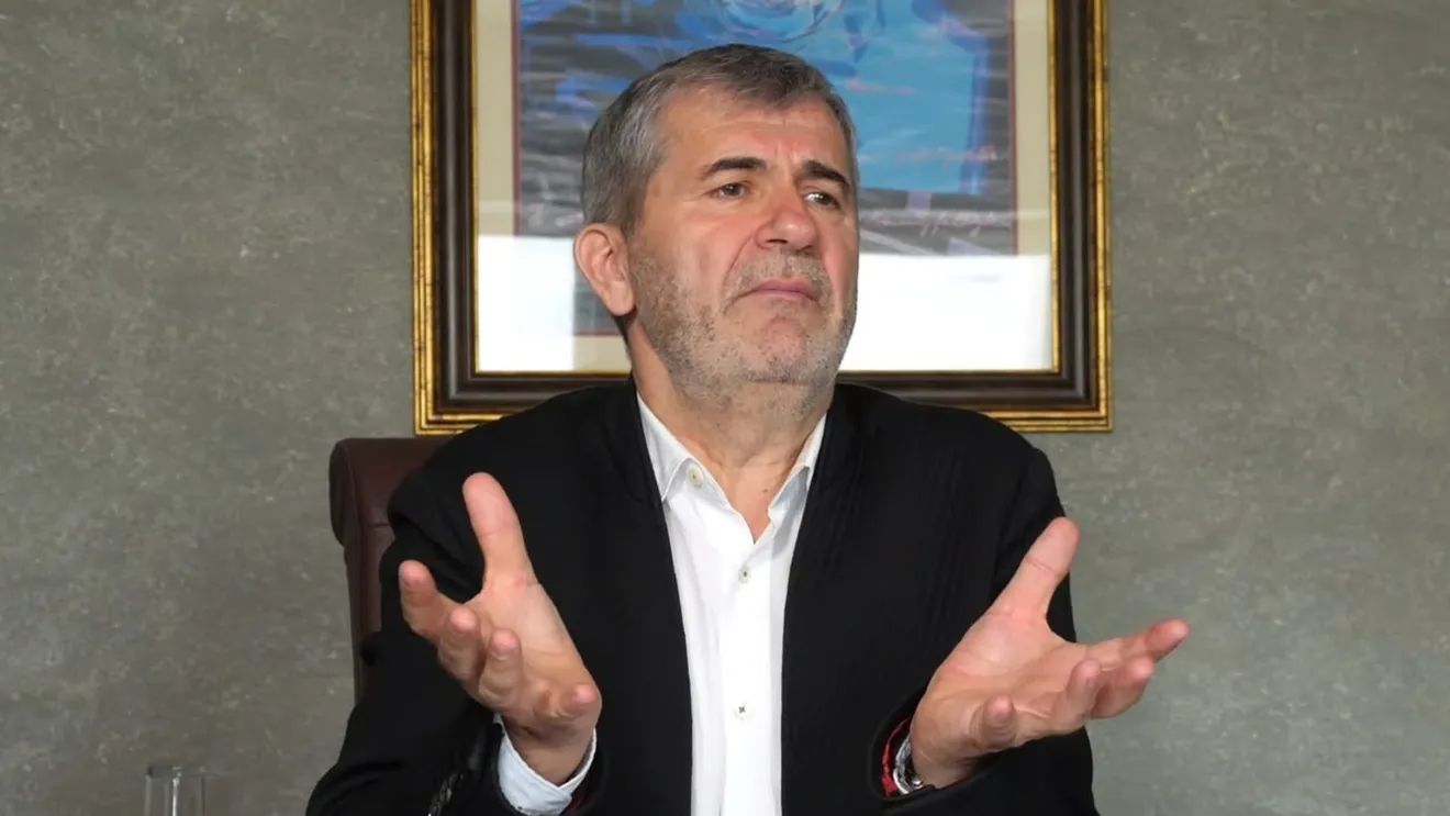Jucătorul care l-a adus la disperare pe Valeriu Iftime. „Am fost un prost că l-am transferat. M-am luat după Leo Grozavu, iar acum nu pot să mai scap de el". EXCLUSIV