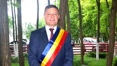 Primarul din Lehliu Gară, bătut la vestiare de un jucător poreclit 