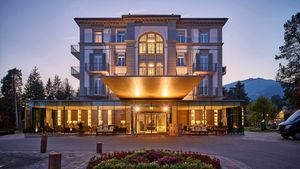 Frații Pavăl au dat lovitura în Elveția. Miliardarii români, care construiesc o forță pentru Superliga la Bacău, uimesc cu renovarea complexului de 5 stele, pe care au dat 70.000.000 de euro