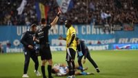 Gest inconștient! Oucasse Mendy a luat roșu în minutul 43 și și-a îngropat definitiv echipa în Universitatea Craiova – U Cluj