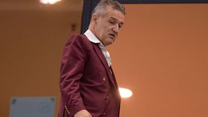 "Ca să nu zică Andone că sunt jigodie, i-am spus și tactica". Joc psihologic sau adevăr? Becali a dezvăluit strategia lui Reghecampf pentru meciul cu Dinamo: "Jucăm cu șase atacanți"