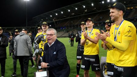 Situație de neimaginat în România: patronul clubului e și președintele Federației de Fotbal! Cu cine se luptă de fapt Universitatea Craiova azi în Europa League