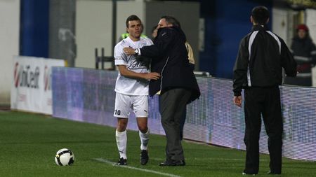 Au jucat la cacealma?** "Glumeam cu Șumi: Dacă Gloria acceptă oferta noastră, de unde le dăm 700 de mii?"