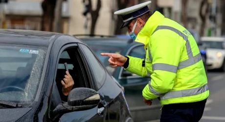 2025: Ai dreptul să filmezi un polițist pe domeniul public? Ce e legal și ce e interzis în timpul unui control