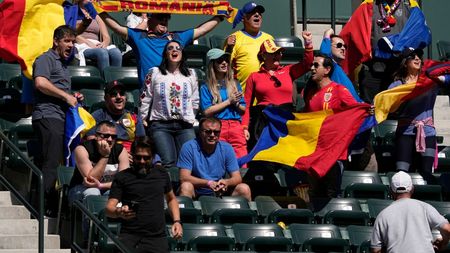 El este spaniolul născut la Barcelona care „s-a îndrăgostit” de România și este gata să ne ducă la Euro! Promisiune pentru fani: „Venim cu calificarea în dinți!” | VIDEO