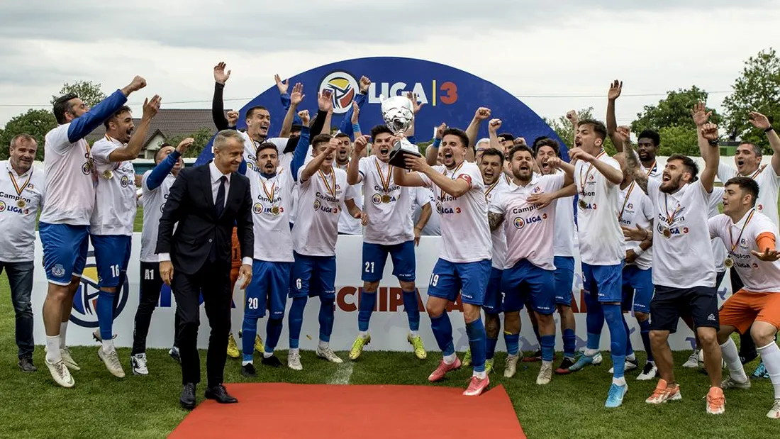 Partea neștiută din spatele promovării în Liga 2. Florentin Petre recunoaște că Dacia Unirea are probleme cu banii și se antrenează în parcuri: ”Nu știți pe ce sume am jucat”. Cuvinte superbe pentru jucători