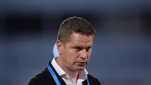 Dinamo vrea să scape de la retrogradare cu buget low-cost! Prima lovitură pentru Flavius Stoican: ce se va întâmpla cu echipa până la reluarea campionatului | EXCLUSIV