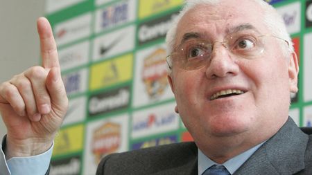 "Este normal ca Sandu să fie citat la DNA"