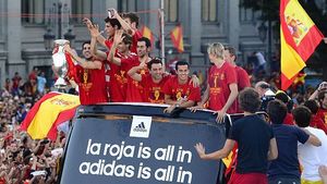 Arbeloa, 'îmbătat' de succesul Spaniei: a sărit din autocar, în mers!:) "A făcut un gest sinucigaș" VIDEO EPIC