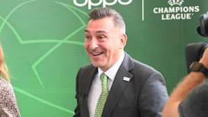 Ilie Dumitrescu vede deja o posibilă învingătoare la EURO și surprinde cu anunțul despre un fotbalist: „Este cel mai bun din lume”