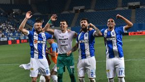 Mihai Rotaru, primă uriașă pentru jucătorii lui Mirel Rădoi! Câți bani au primit după ce Universitatea Craiova s-a calificat în play-off-ul Conference League