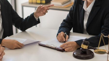 Divorț cu partaj! Fostul fotbalist din naționala României a cerut jumătate din afacerea de 4.000.000 de euro pe care o are cu soția