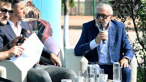 Reacție neașteptată a lui Ilie Năstase despre Patrick Mouratoglou, după ce francezul a recunoscut că el i-a dat suplimentul contaminat care a dopat-o pe Simona Halep! „Știe mai bine Țiriac”