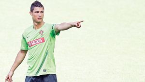 "Spania e favorită"