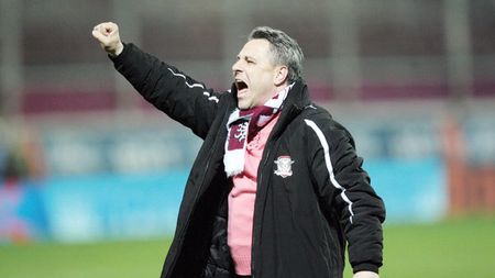 "Tade și Tahar la Astra? Nu iau niciodată jucători de la FCSB". Șumudică a comentat și declarațiile lui Dică: "Calul moare de drum lung și prostul de grija altuia"