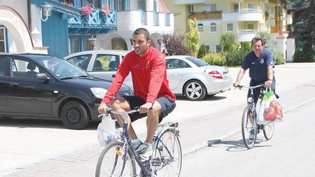 Arthuro: "Am venit la Steaua pentru Liga Campionilor"