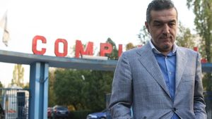 Dinu Patriciu vrea Steaua! Vinde Becali?