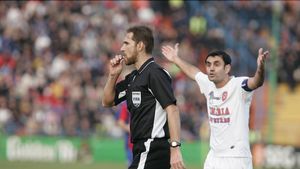 A fost dat afară de Sabău de la FCM** iar acum vrea să bată cu Chiajna la Târgu Mureș