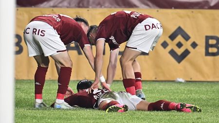 „Când vezi că piciorul s-a atrofiat şi a ajuns cât e mâna, te gândeşti la asta”. Drama fotbalistului lui Dan Şucu