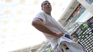 Mister KO se află în fața celui mai important examen al carierei:** "Am trecut printr-o perioadă grea, dar mi-am revenit"