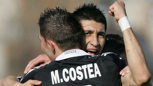 Mititelu zice că nu el i-a răsfățat pe frații Costea: "Eu știam să-i motivez!"** Cum spune că vor da randament cei doi