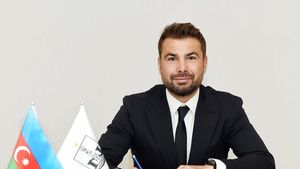 OFICIAL | Adrian Mutu este noul antrenor al lui Neftchi Baku! „Briliantul” a fost prezentat: primele declarații