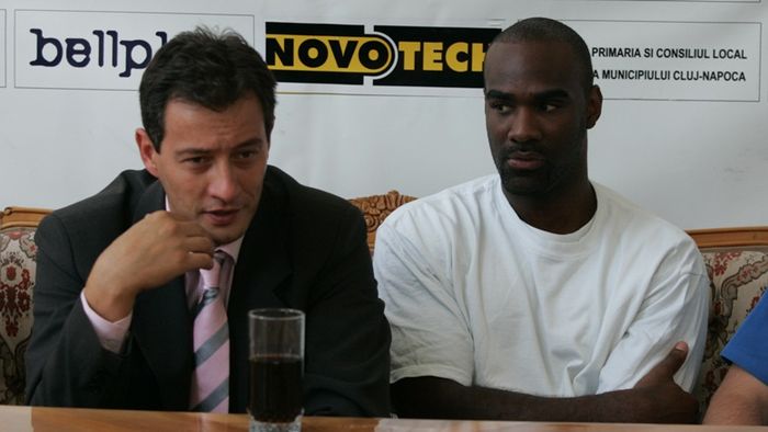 Lawrence, arma secretă