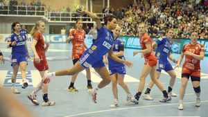 Un gol lipsă, zece mii de fani în minus!** Oltchim va evolua, cel mai probabil, la Vâlcea în meciul tur din semifinalele Ligii Campionilor, cu GyÃ¶r