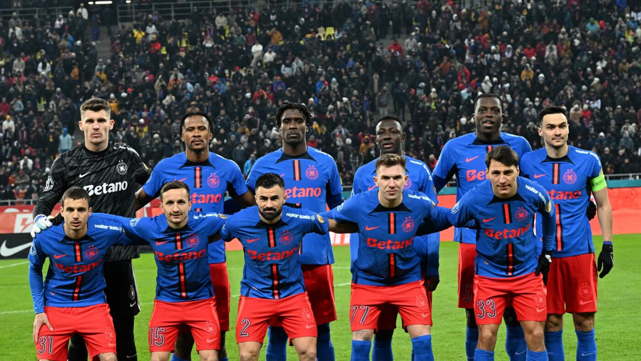 Gigi Becali a făcut schimbări ca la hochei la pauza meciului FCSB - Dinamo. Mutarea prin care a recunoscut, practic, că Istvan Kovacs trebuia să dea penalty la Ngezana