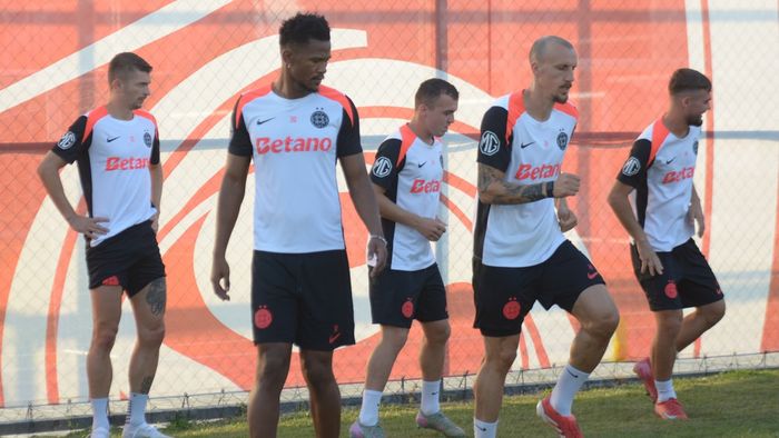 Fotbaliștii FCSB, răvășiți când au intrat pe teren. Nu se așteptau să simtă asta, iar Florin Tănase a dat replica serii