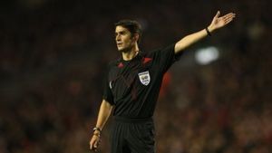 Spaniolul Alberto Undiano Mallenco va arbitra meciul CFR Cluj - Manchester United