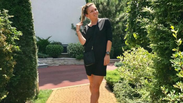"Nu pot să cred! Vai de mine!" Simona Halep a ieșit pe stradă într-o ținută care a stârnit reacții aprinse