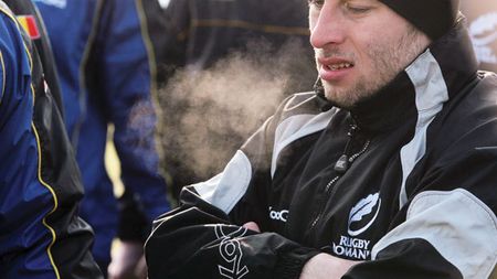 Mol cu eschimoși!** FOTO ProSport s-a pregătit alături de tricolorii din naționala de rugby: ceai fierbinte, cagule, mâini "însângerate" și paracetamol